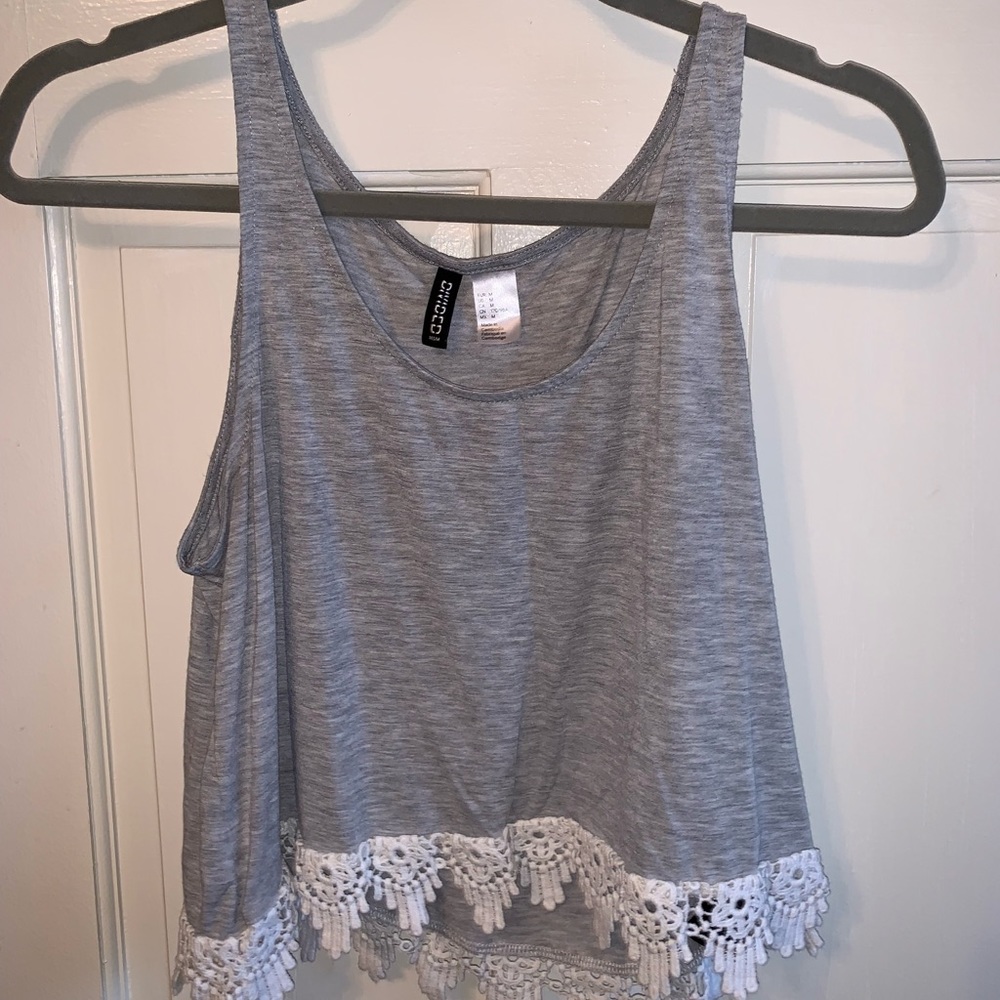 H&M  gray cropped tank top size medium used